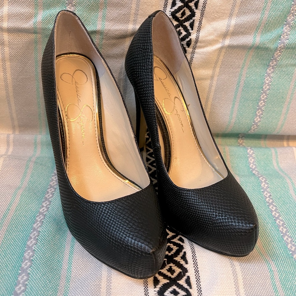 Jessica Simpson Parisha snake embossed platform pumps